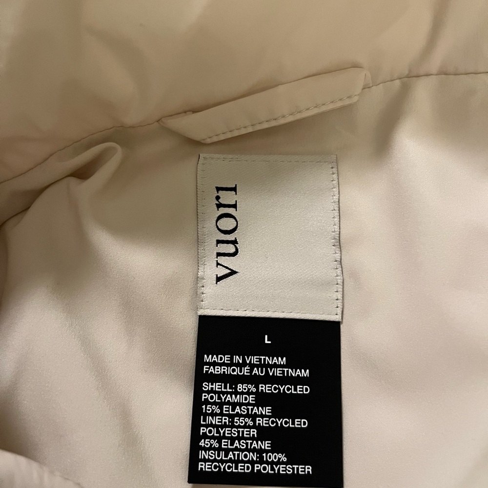 NWT Vuori Canyon Insulated Jacket in Bone - Picture 3 of 4